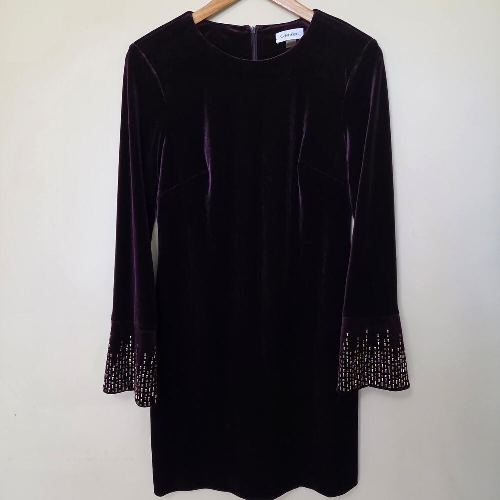 Calvin Klein 8 Purple Velvet Long Studded Sleeve Sheath Dress Party Formal